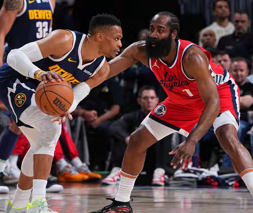 莱昂纳德与洛杉矶快船